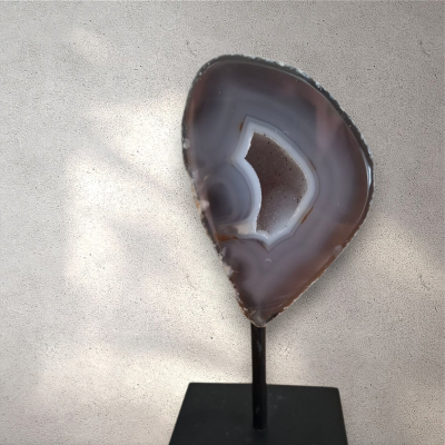 Agaat geode op standaard