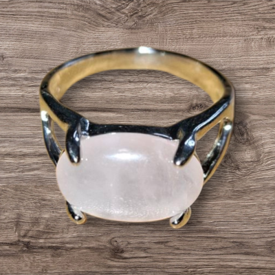 Zilverkleurige rozekwarts ring maat 18